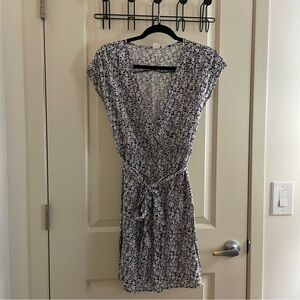 Gap navy blue & white floral dress